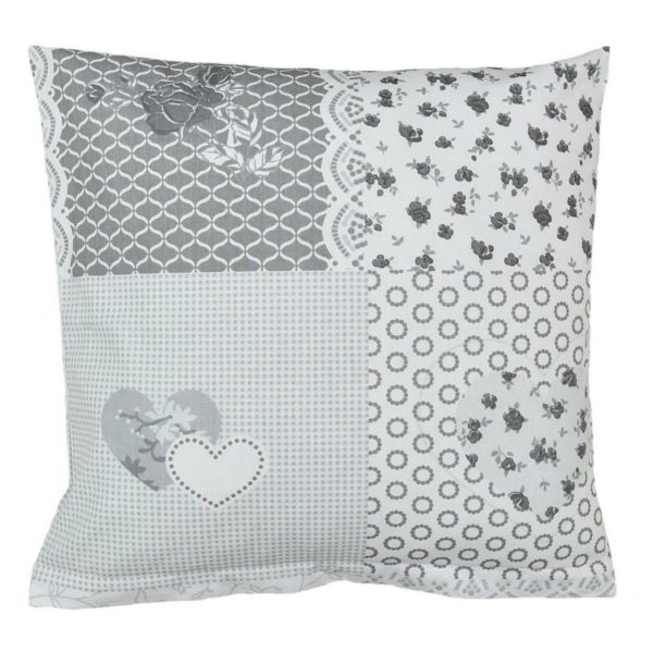 Bellatex Obliečka na vankúšik Srdce patchwork