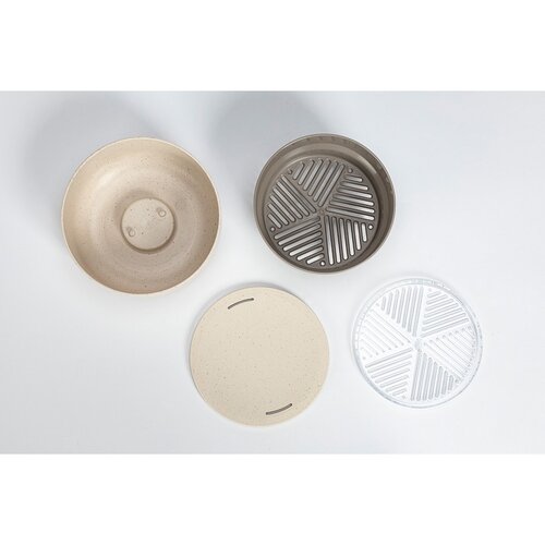 slonová kosť s kávovou usadeninou