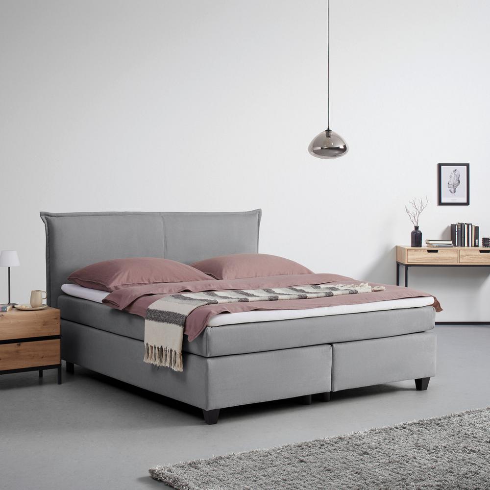 Posteľ boxspring s toperom